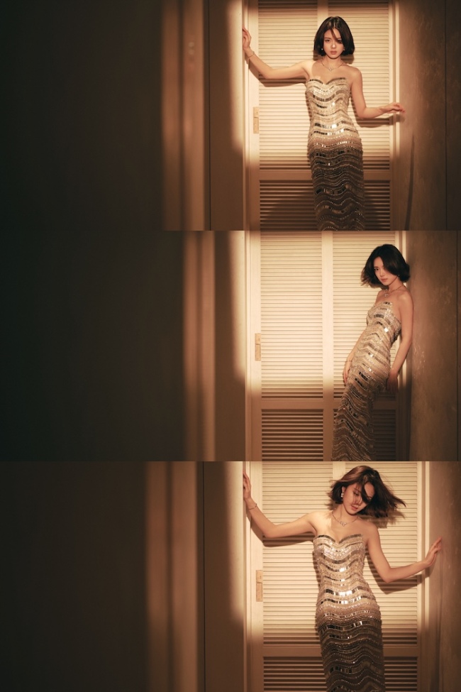 赵今麦抹胸露背裙身材凹凸有致 回眸浅笑又纯又欲