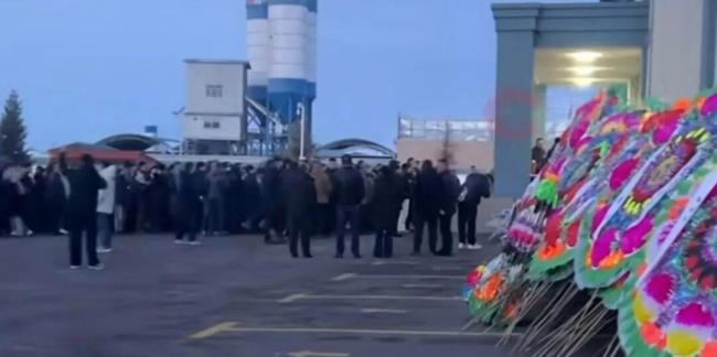 有住户6点驱车700公里送别贺娇龙