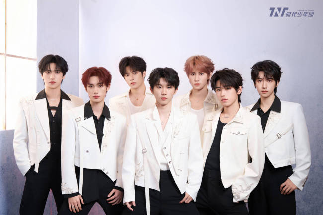 期间峰峻发布声明！坚韧打击违章售卖艺东说念主左近居品