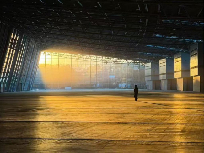 挑战飞出全天下最远的纸飞机 芳华空想飞动