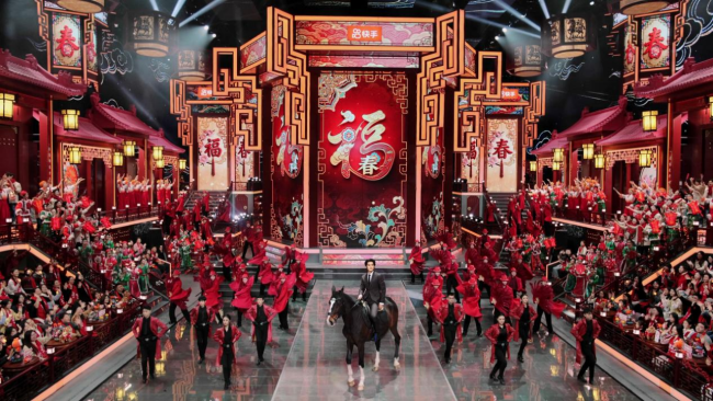 看《骏马奔腾向朔方》怎样重塑春晚开场好意思学