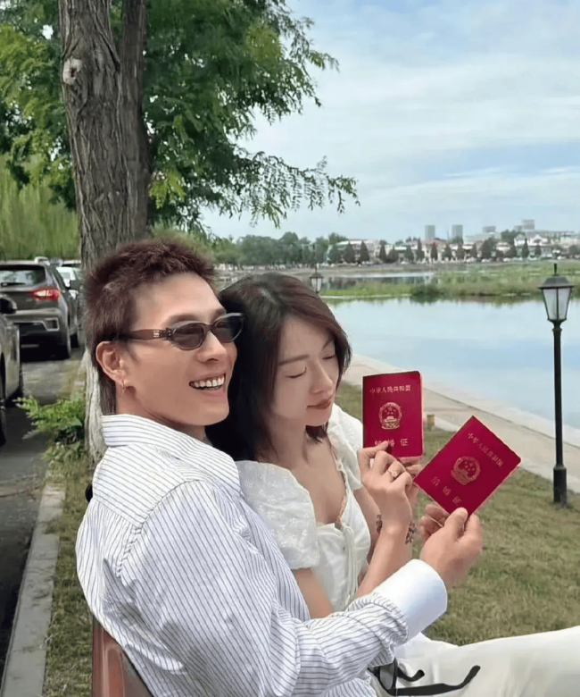 吴谨言洪尧海南度假被偶遇 享受二人世界恩爱幸福