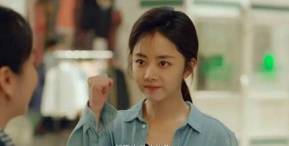 谭松韵新剧身世极限回转 从令嫒变弃婴