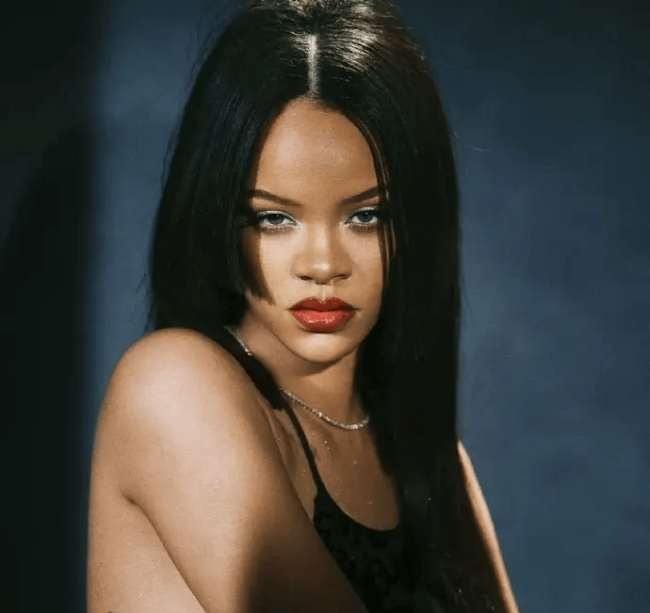 警方公布朝蕾哈娜豪宅开枪女子身份