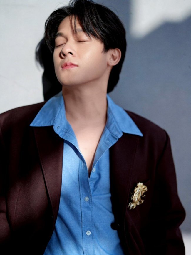 许瑞奇《我的东谈主生我自摸》新加坡上映《好孩子》引爆扮装口碑