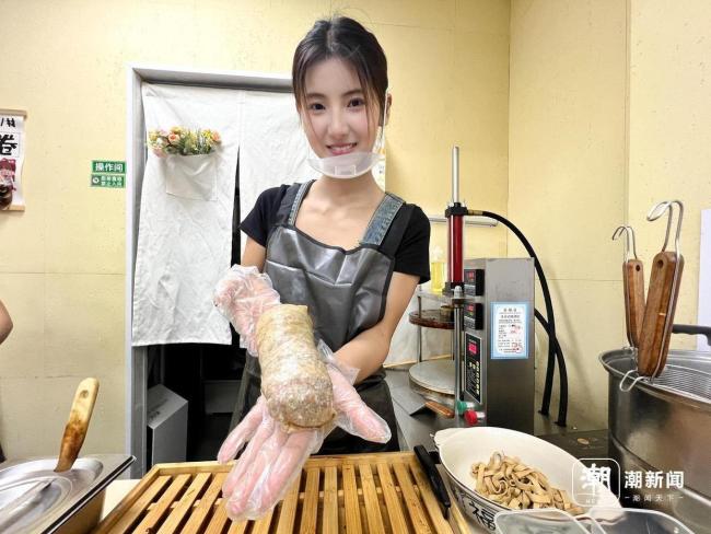 杭州短剧演员变身卷饼主理人
