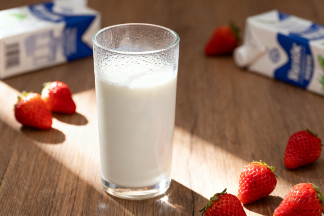 蒙牛上游资源整合:现代牧业收购中国圣牧