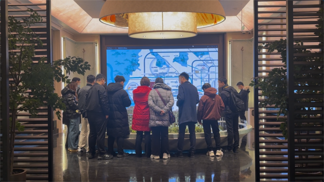 日均16小时不间断直播股票账户怎么开通杠杆,北京开发商花式营销!房企正全力冲刺…