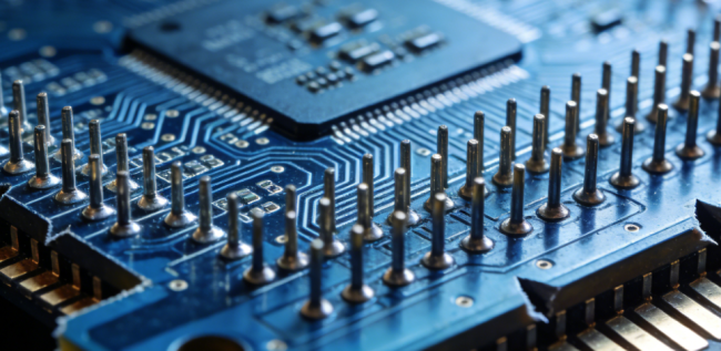 民营加油站龙头5.4亿跨界半导体