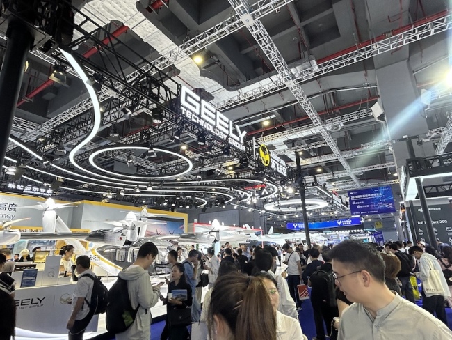 观察|2026国际低空展:适航证到手前夜,场景探索先行