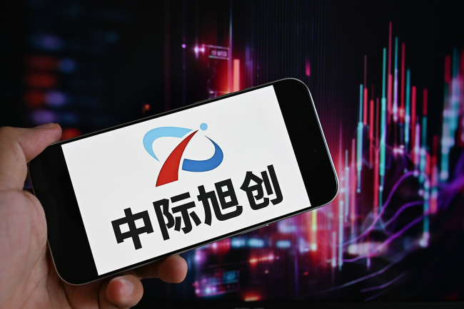 或受AAOI扩产冲击中际旭创午后跳水，公司回应：7月订单指引至今有效