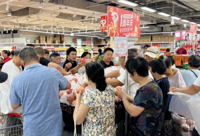 榴莲15.9元/斤、梭子蟹29.9元/斤起，京东折扣超市周年庆首日人气爆棚