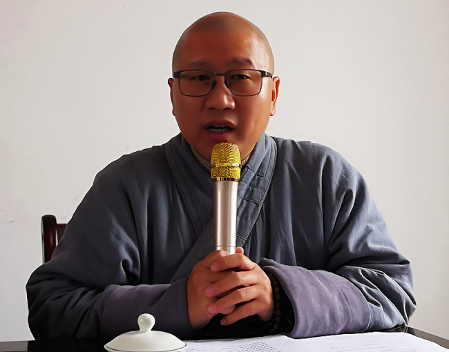 泰宁佛协副会长及秘书长智成法师主持会议人杰地灵,佛音悠远的福建