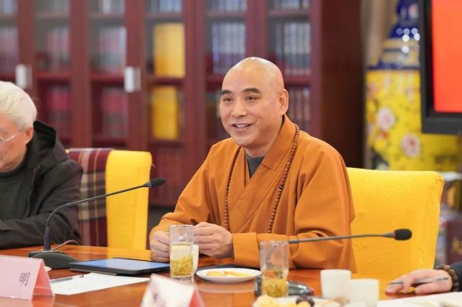 大熙法师汇报发言教育培训专委会主任光慧法师汇报发言教务教风专委会