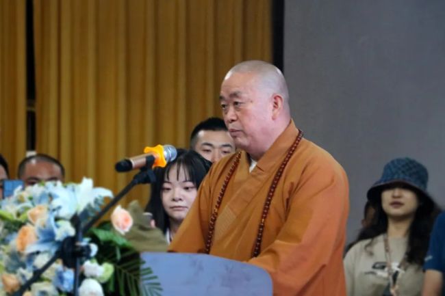 "首届中国禅棋大会暨第四届少林黑白决围棋公开赛"在少林寺举行