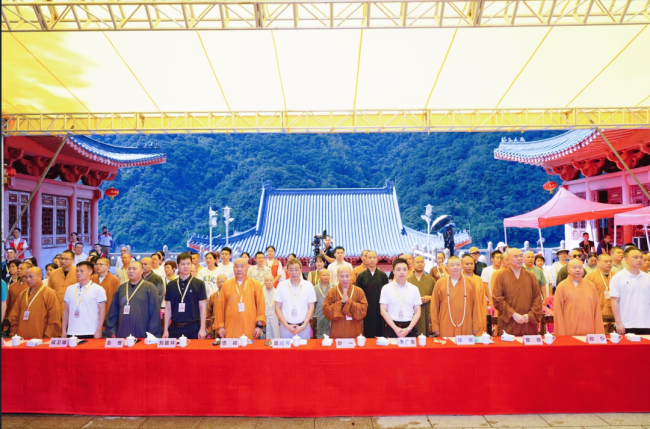 广东省佛教界坚持宗教中国化方向宣讲团 2024年宣讲活动启动仪式在清远飞来寺举行