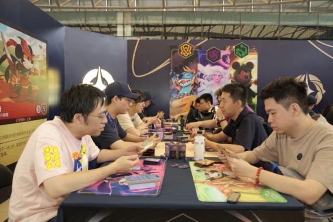 Ravensburger睿思与迪士尼联袂呈现，迪士尼洛卡纳集换式卡牌游戏亮相2024ChinaJoy