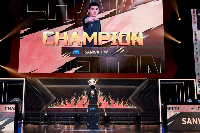 SCS 2025年度总决赛圆满落幕！选手M’、XiaoHai分获《拳皇15》《饿狼传说：群狼之城》总冠军