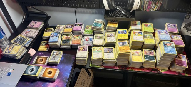 玩家开启26年前时光胶囊 发现高价《宝可梦》初代卡包