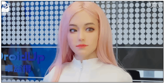 国内科技公司推出仿生机器人 专为陪伴人类而设计