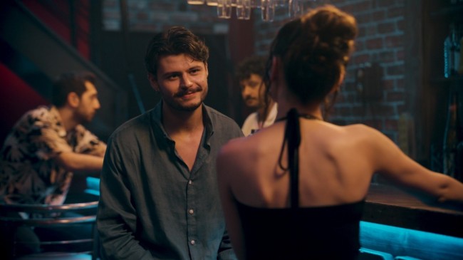 悬疑恋爱真东谈主互动影游《爱:死尔后已》上架Steam