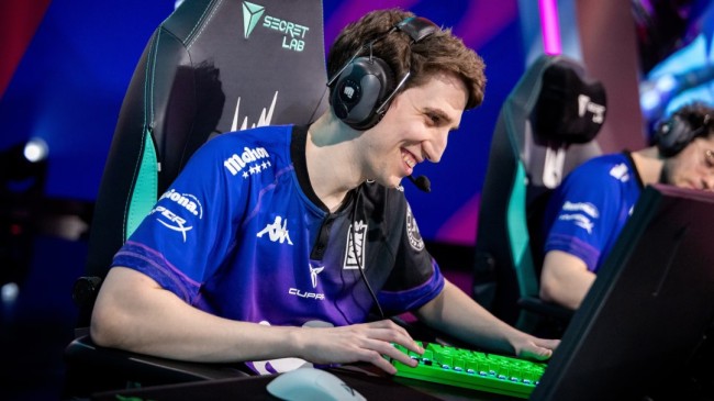 刷短视频真的影响上分？《英雄联盟》职业选手坦言：戒掉后表现明显提升