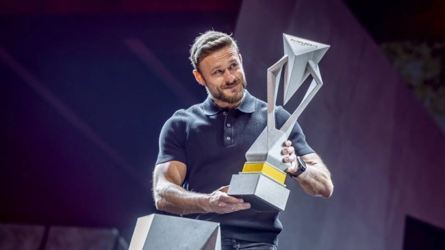 《CS》退役选手拍卖传奇皮肤 善款全数捐赠波兰儿童癌症机构