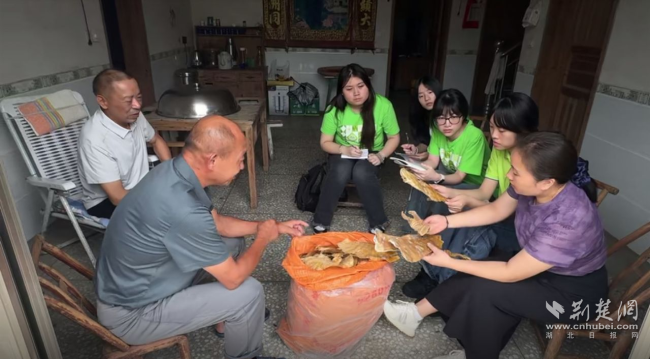 轻工大食品学子用脚步丈量民生温度
