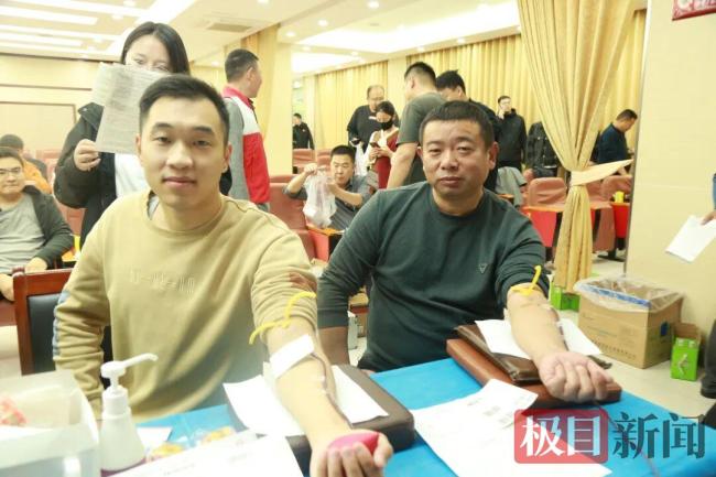 湖北孝昌152名干部职工捐献热血为生命续航