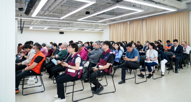 “健康中国职工先行——致敬劳动者 慢病防治健康行”走进丰台区政务服务中心公益活动圆满举行