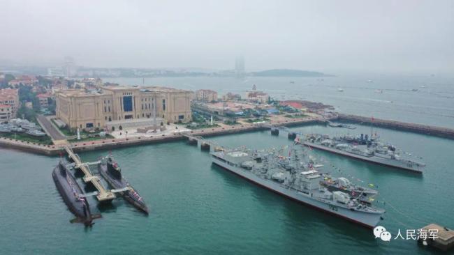 中国人民解放军海军博物馆开馆仪式活动在青岛举行