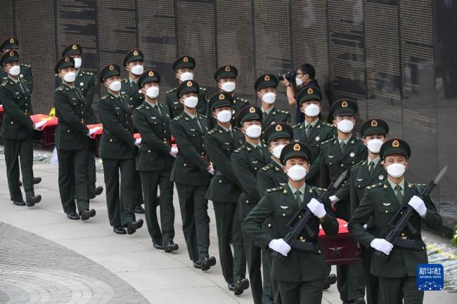 ​第八批在韩中国人民志愿军烈士遗骸安葬仪式在沈阳举行