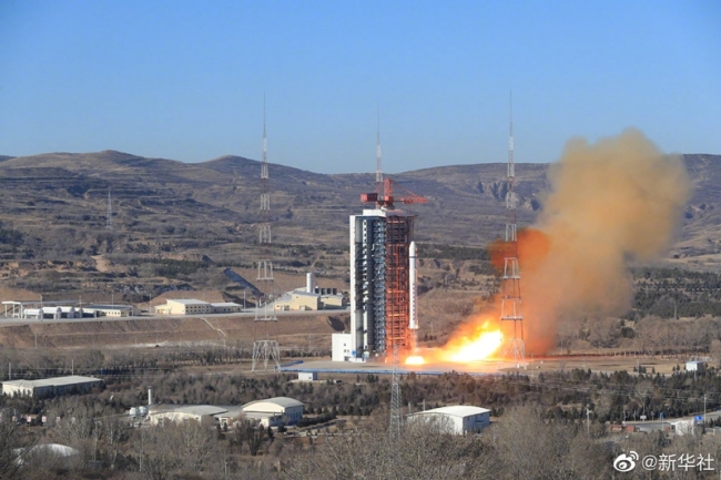 我国成功发射试验十三号卫星 中国航天2022年首次发射开门红