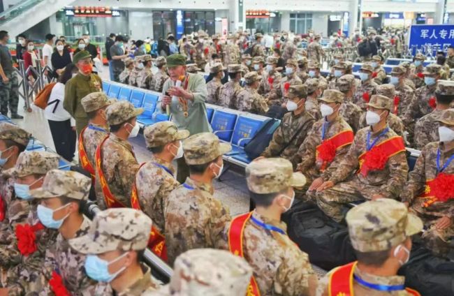 “重庆是座英雄的城市”！抗美援朝老兵寄语2022年春季新兵