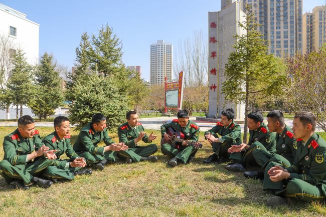 这个“五一小长假”,军营里活动精彩纷呈!