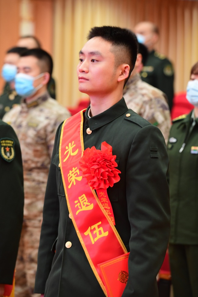 退伍季|冬天的风,吹来阵阵驼铃声 再见,老兵!