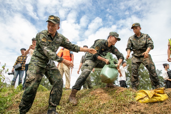 《哪吒2》爆火霸榜！兵哥的热血征途，竟与哪吒有同款剧本？