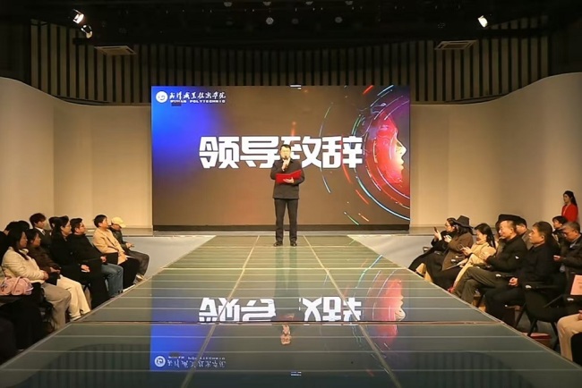 武汉职业技术学院时尚与传媒学院产教融合成果暨2025届毕业作品展演精彩亮相 