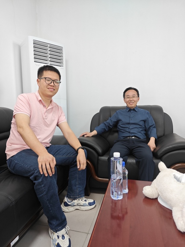 他本科毕业9年已是一流大学副教授！研发的技术成果产生直接经济效益数亿元