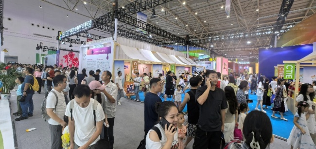 杭州鲲仑数字科技闪耀 2025 中国文旅产业博览会，携手多方共建数字文旅新标杆