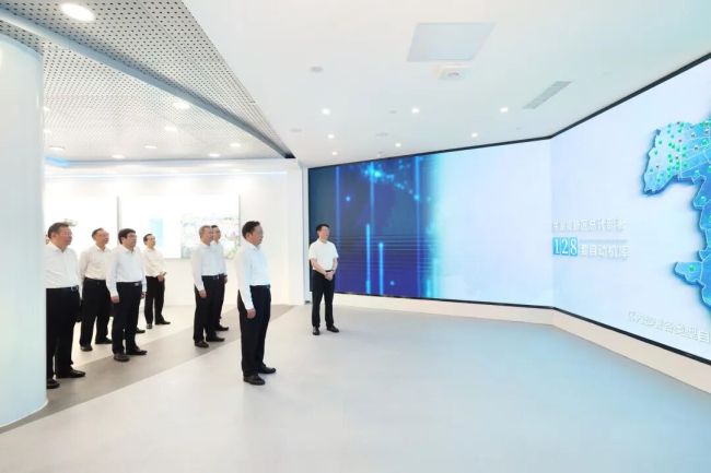 王忠林在武汉调研低空经济发展时强调 加强研发 拓展市场 培育龙头 推动全省低空经济做大做强