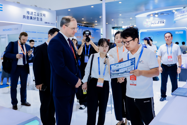 无需本地基站,即可全球厘米级定位,北斗通导遥“武汉军团”亮相金砖展会