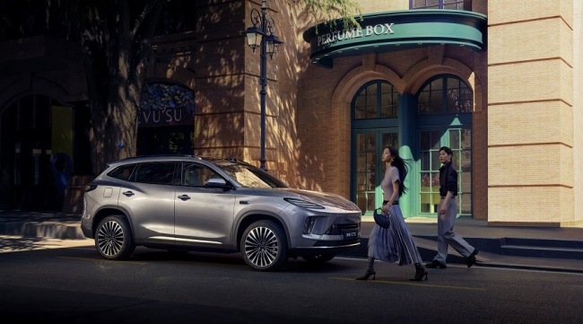 星途ET5 11月28日即将全球上市 越级实力重构豪华新秩序