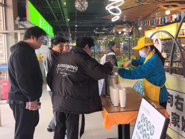 暖心！武汉一高校为师生免费提供中药代茶饮
