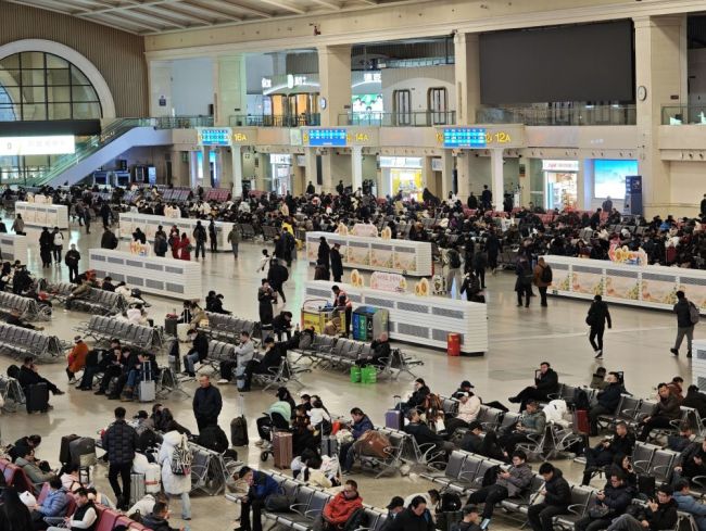 武铁升级便民惠民举措提升旅客春运出行体验