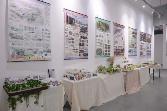“艺”犹未尽！武汉纺织大学外经贸学院2026届毕业设计展圆满落幕