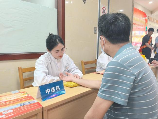 武汉济和医院迎十四周年院庆 公益与数字医疗双线启新