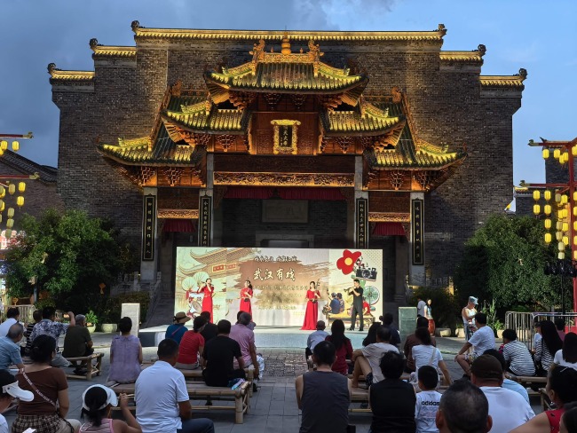 武汉暑期夜游产品预订热度同比增长53%,跻身全国前十
