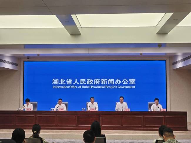 博物馆延时开放 增设临时停车位 严查哄抬价格欺客宰客 接诉即办 湖北三大服务举措护航八方游客双节游遍荆楚