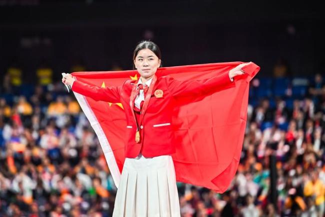 世界技能大赛在上海落幕  湖北姑娘郭夏亭斩获金牌